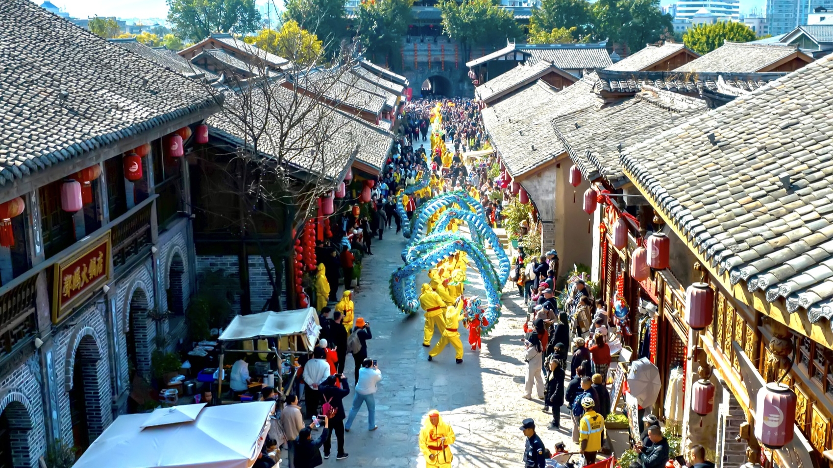 接待游客732.76万人次！大年初二，四川旅游热度持续攀升