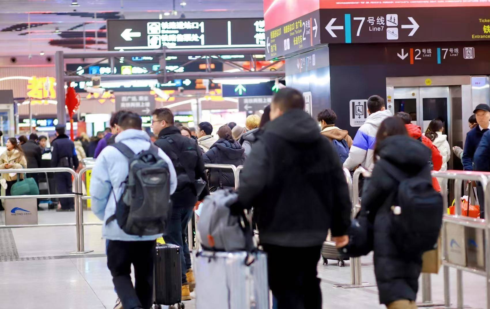 运送乘客2311万人次！成都地铁春节大数据出炉，这些站点最“忙”
