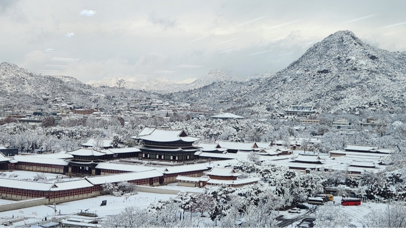 江南多地今日将迎今冬最冷白天 云贵川等地仍有雨雪