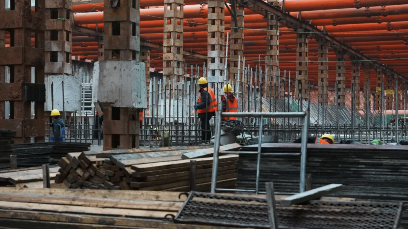 成都地铁4条线路年内开通！超8000名轨道建设者奋战一线