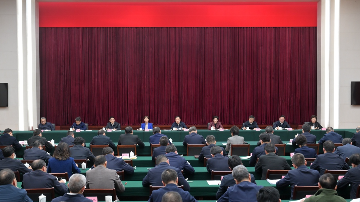 王晓晖主持召开研究支持成都市高质量发展专题会议强调：努力在新时代新征程上担重任挑大梁，以高质量发展新成效更好服务全国全省发展大局