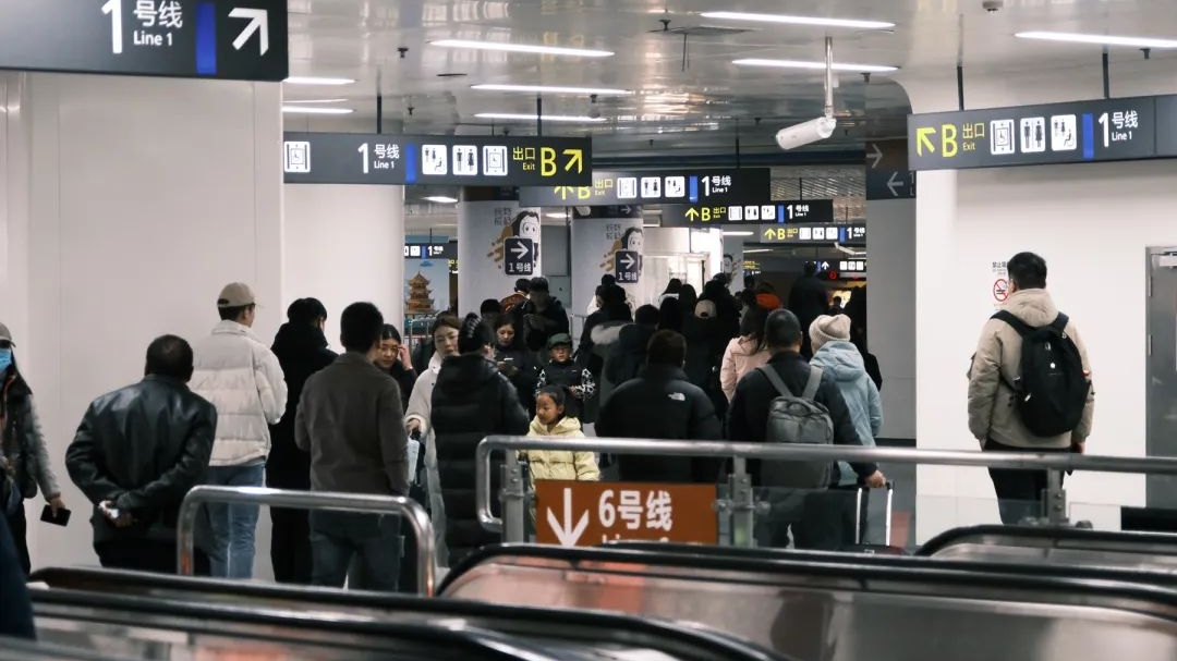 日均客运量近600万  节后首周成都这些地铁线路最忙碌