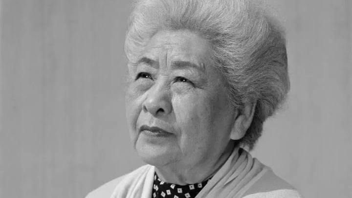 著名播音员虹云去世，曾开创“说新闻”先河，主持《话说长江》