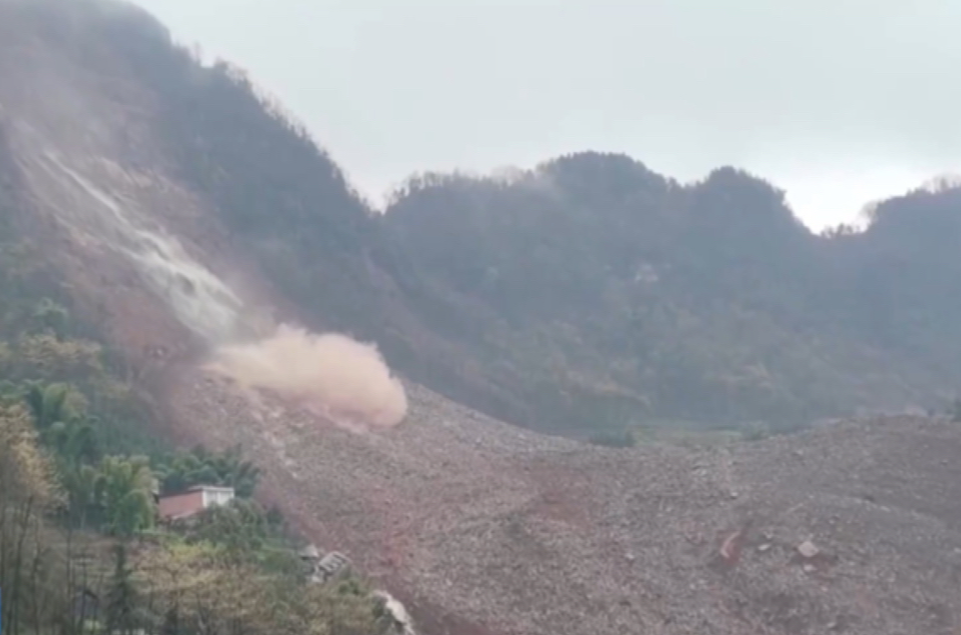 四川筠连山体滑坡已致10人遇难19人失联 灾后重建工作正同步推进