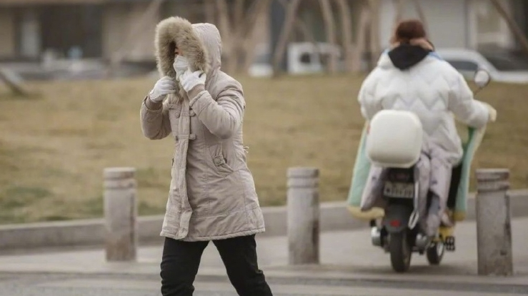 寒潮预警提升为黄色！我国中东部气温将自北向南先后下降6℃至10℃
