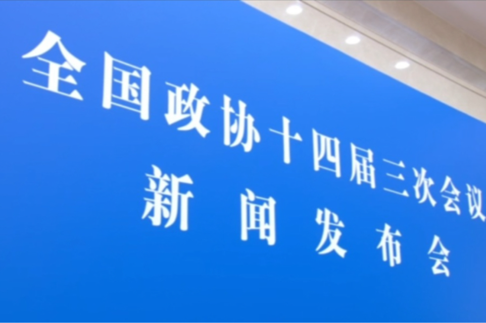 我国工业机器人装机量全球过半！刘结一提到春晚扭秧歌的机器人
