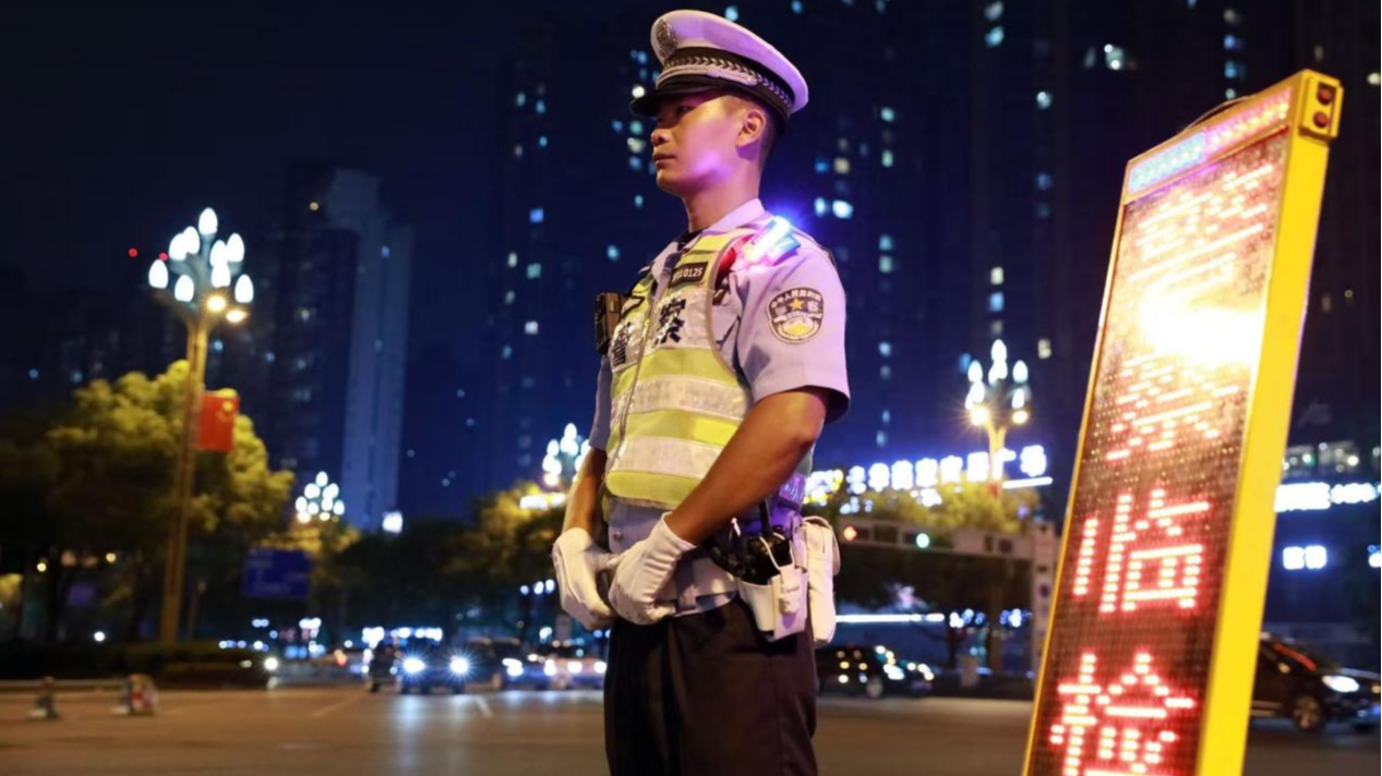 非法改装、超速、飙车...成都交警出手整治！