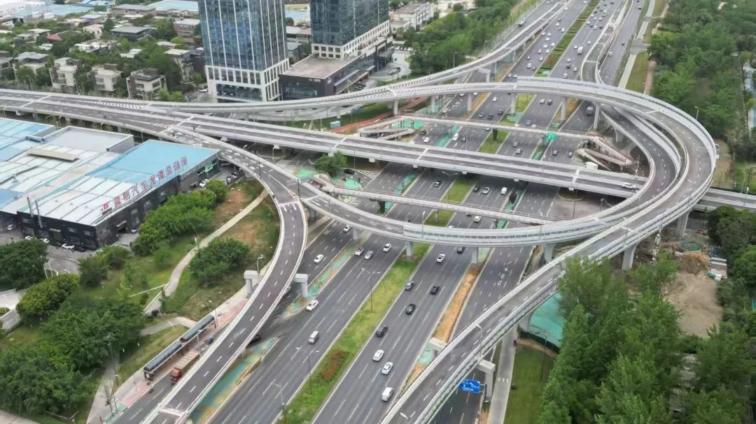 三环路新增四条进出通道 成致路跨三环路立交桥明日正式通车
