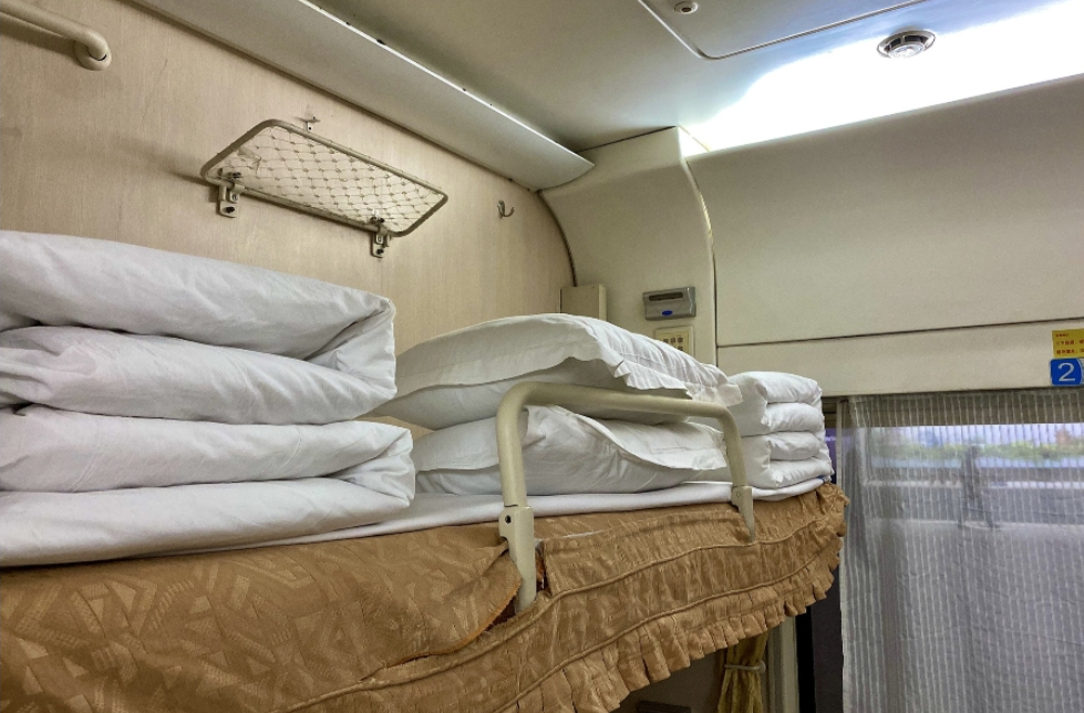 暑期带娃卧铺指南：6岁免票 14岁前省一半