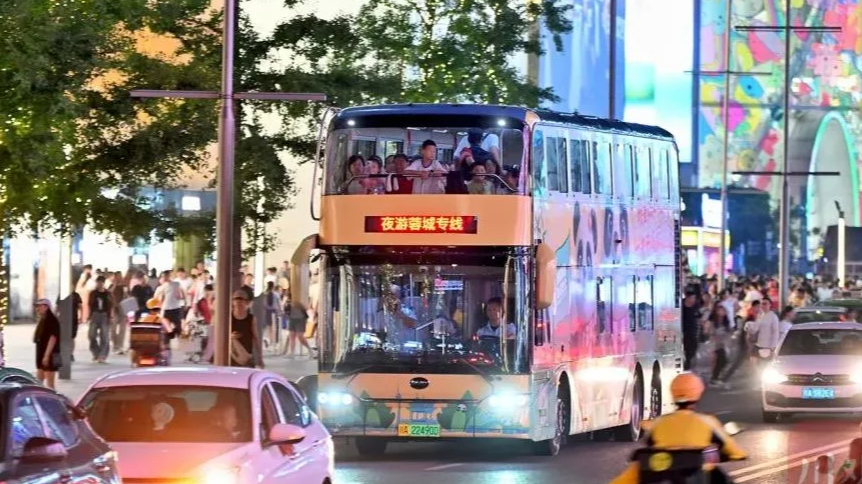 夏日玩法上新，成都夜景要这样看才巴适！