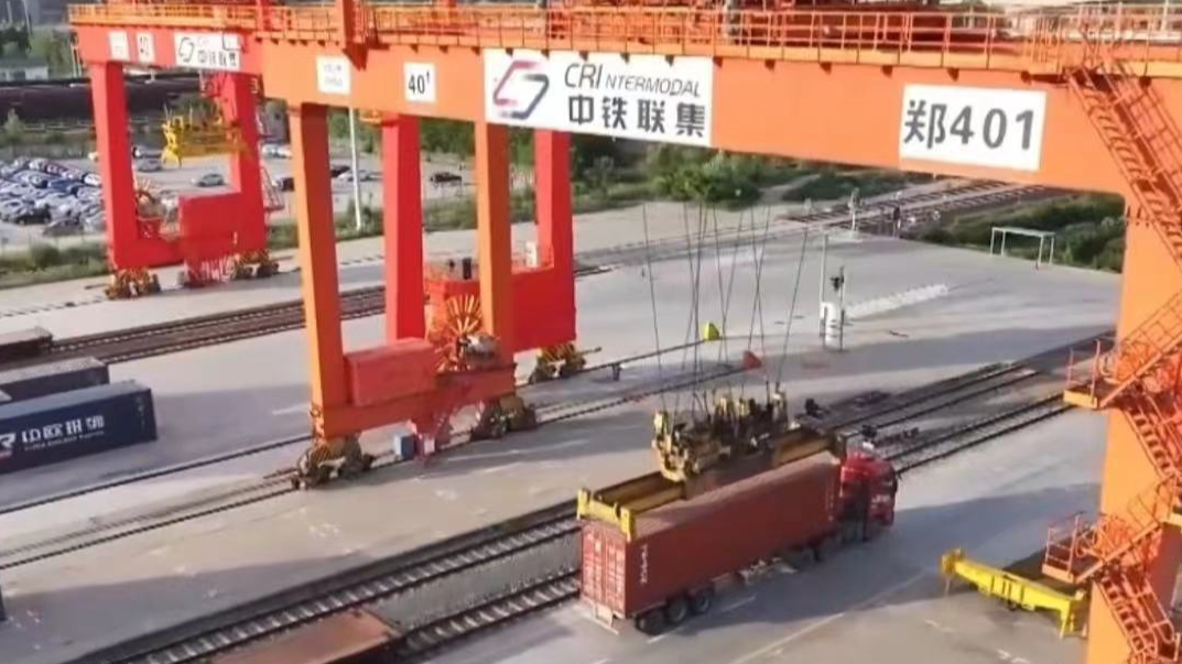 上半年我国货运量平稳增长 快递业务同比增长19.3%
