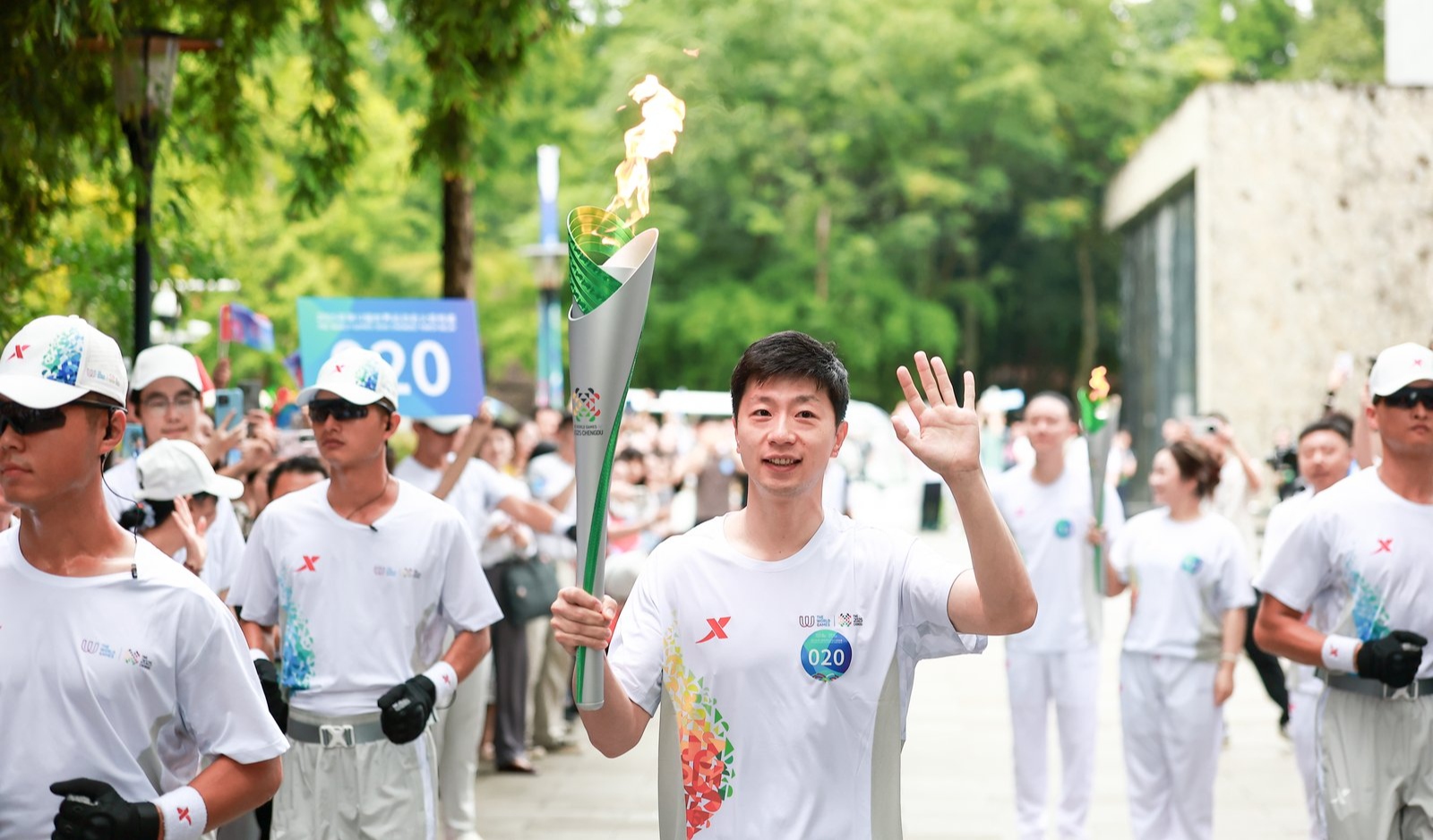“竹梦”点燃，首站开跑！成都世运会火炬传递启动