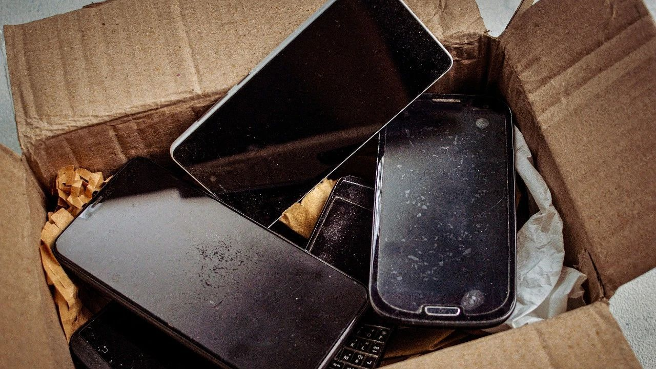 手机换菜刀到底行不行？处理不当可能泄密