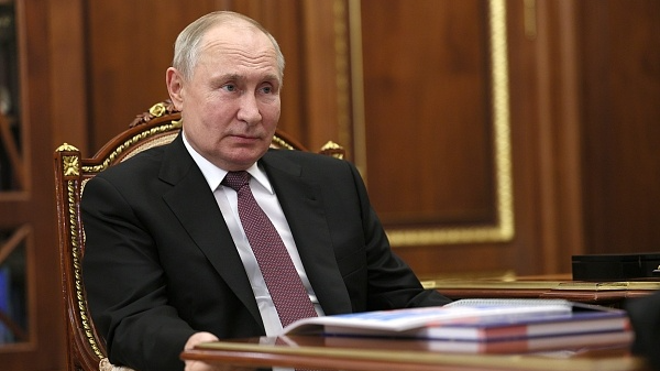 普京与金正恩通电话 讨论俄美元首会晤等议题