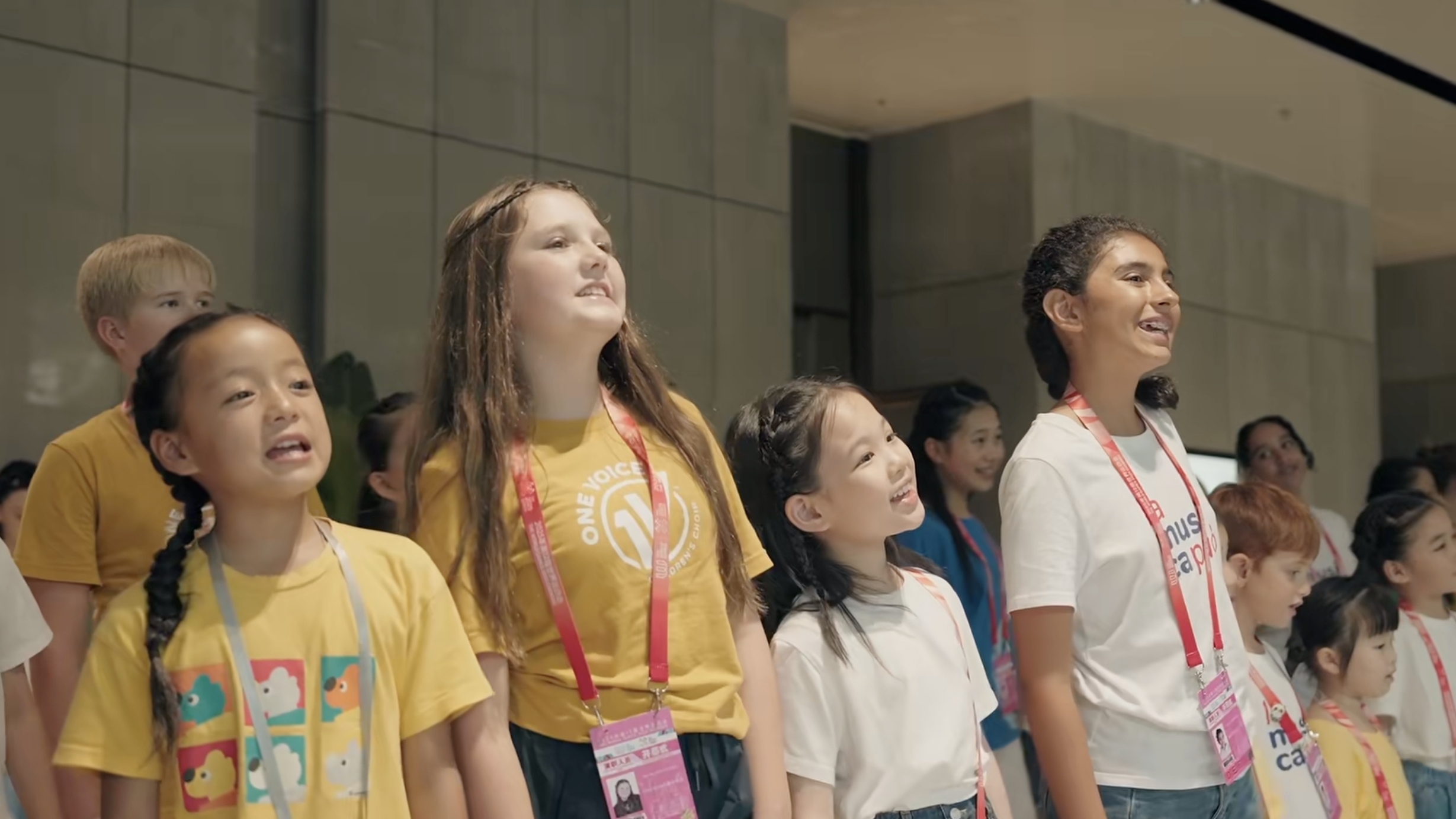 从相遇到相依，这条成都世运会幕后视频太暖了！