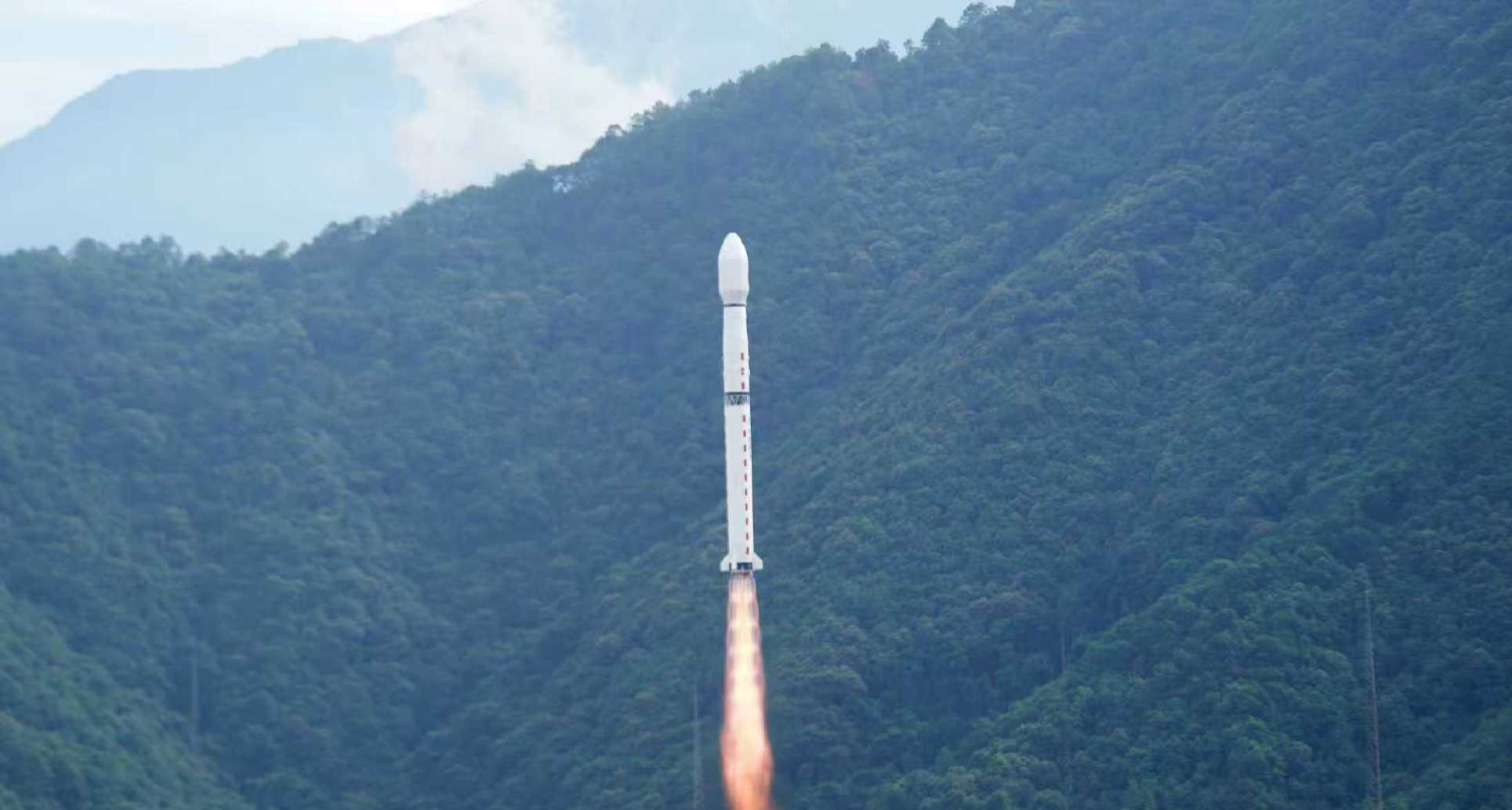 我国成功发射试验二十八号B星02星