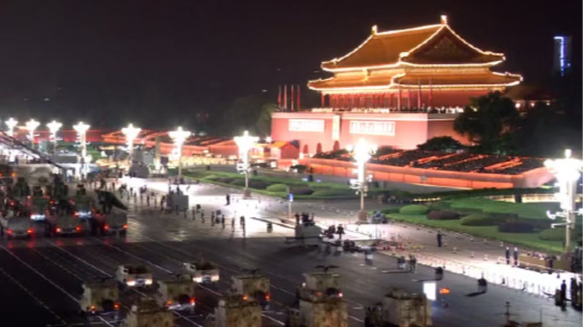 国新办将举行新闻发布会 介绍阅兵准备工作有关情况