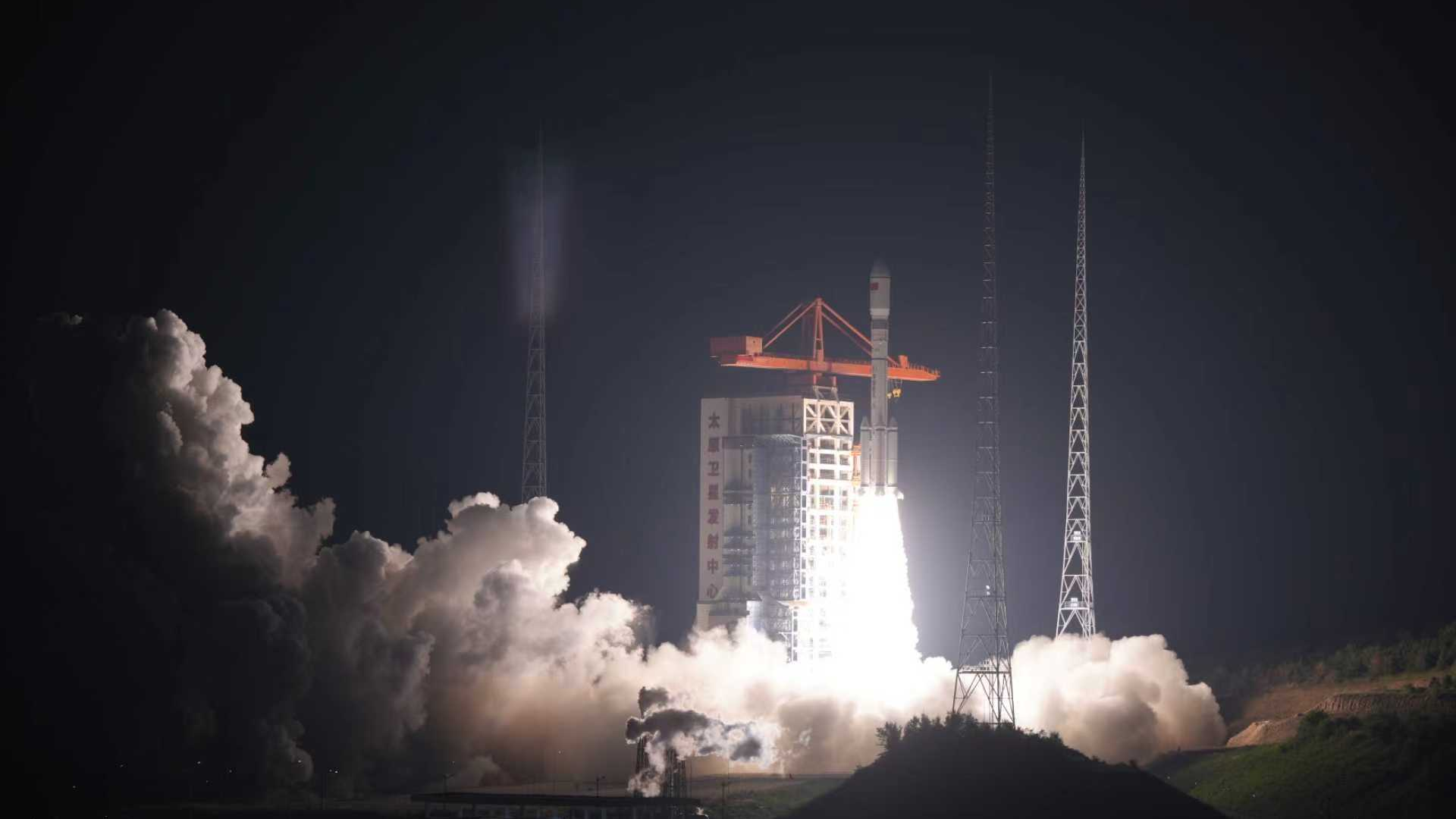 我国成功发射卫星互联网低轨卫星