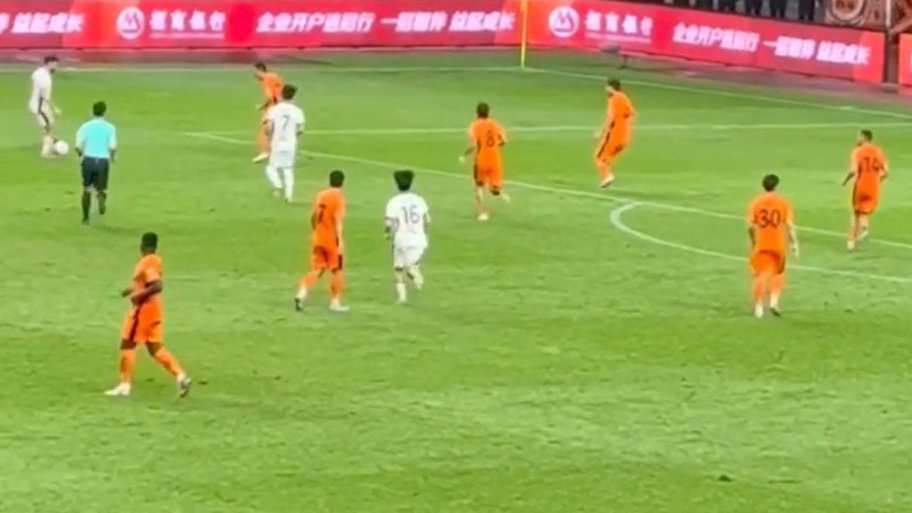 向榜首发起冲击！成都蓉城5:1轻取云南玉昆