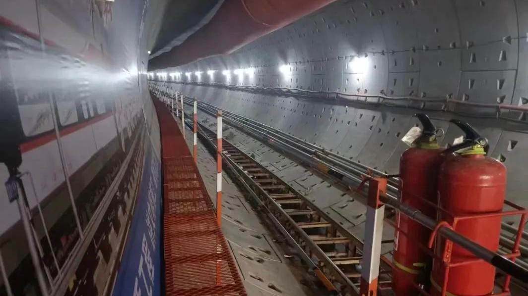 成眉线，取得突破性进展