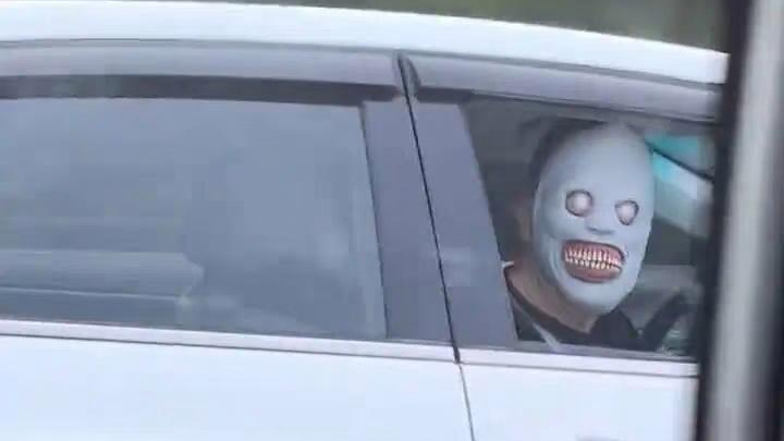 “高速有人戴恐怖面具惊吓过路车辆”？杭州警方通报