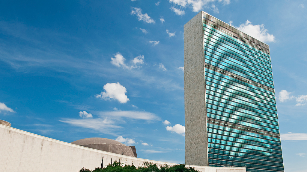 中方敦促以色列立即停止加沙军事行动