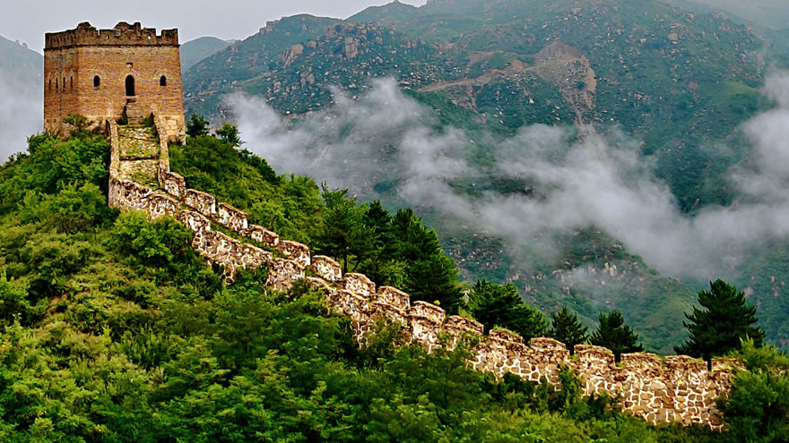 钟华论：在民族复兴征程上夺取新的伟大胜利——纪念中国人民抗日战争暨世界反法西斯战争胜利80周年