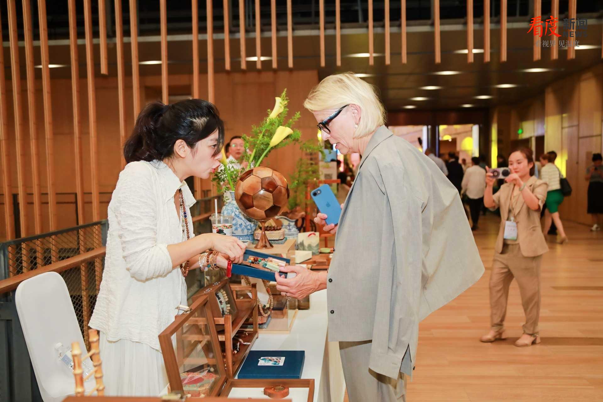 92a5aea0e33d4b8096a3398868e2625b.png 92a5aea0e33d4b8096a3398868e2625b.png