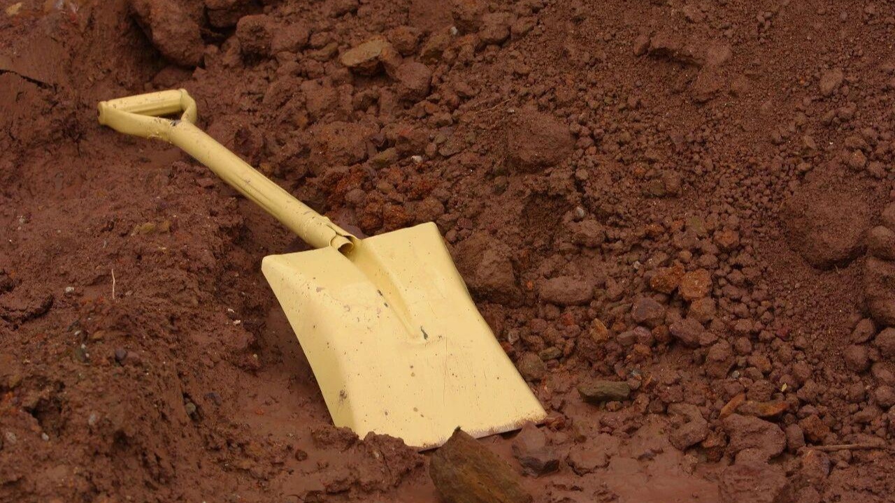 近20人假冒国安在公园挖宝藏 教你辨别真正的国家安全机关工作人员