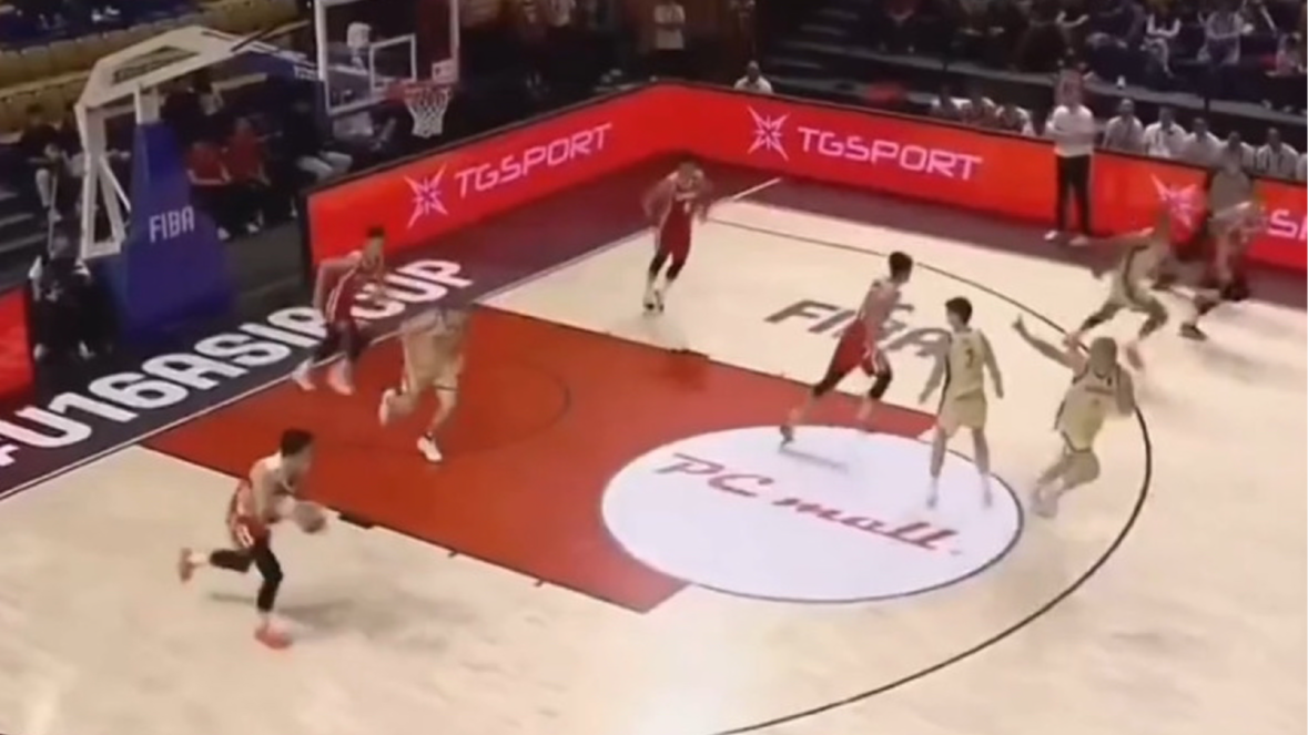 不敌澳大利亚，U16男篮亚洲杯中国队获亚军