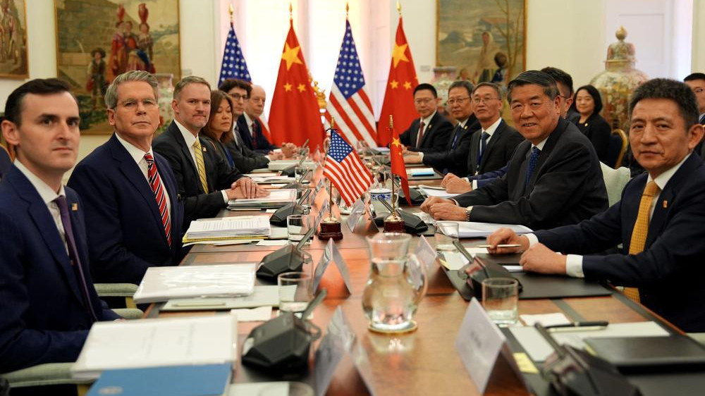 中美在西班牙就有关经贸问题举行的会谈进入第二天