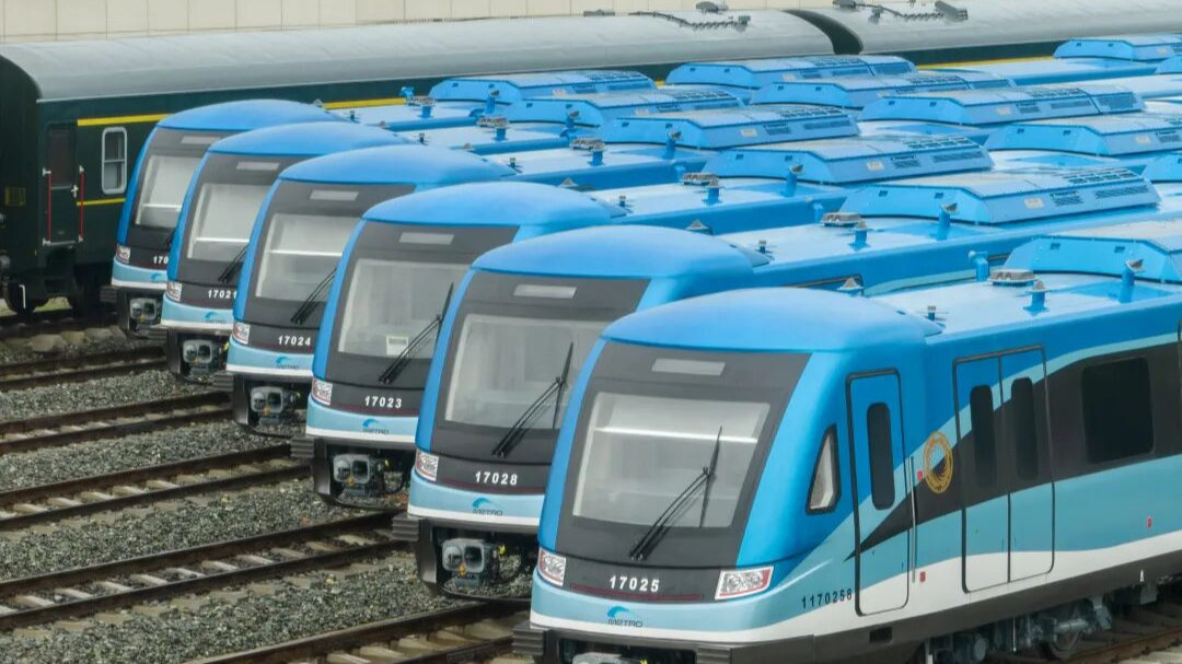 突破700公里！成都地铁今天双线齐发，换乘攻略请收藏→