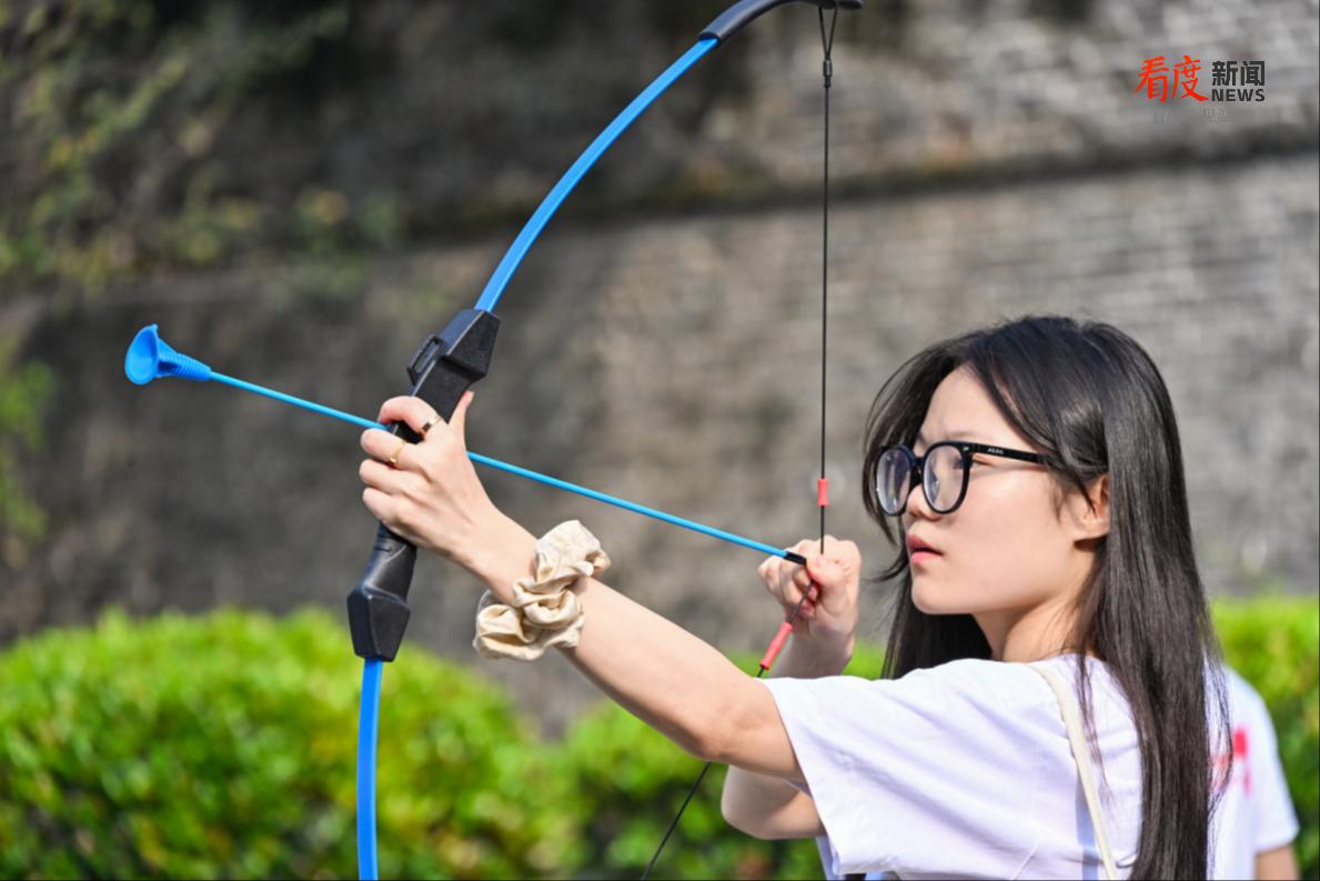 685e80b00a104e1fb90381287a572084.png 685e80b00a104e1fb90381287a572084.png