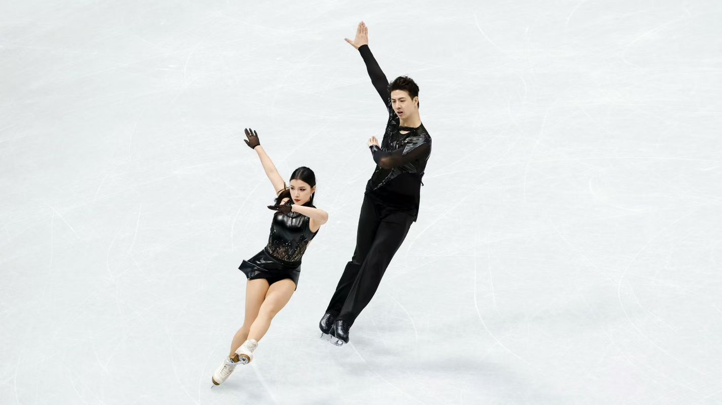中国队拿到米兰冬奥会冰舞项目参赛资格