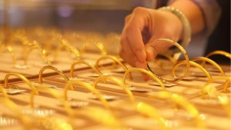 金饰克价站上1100元