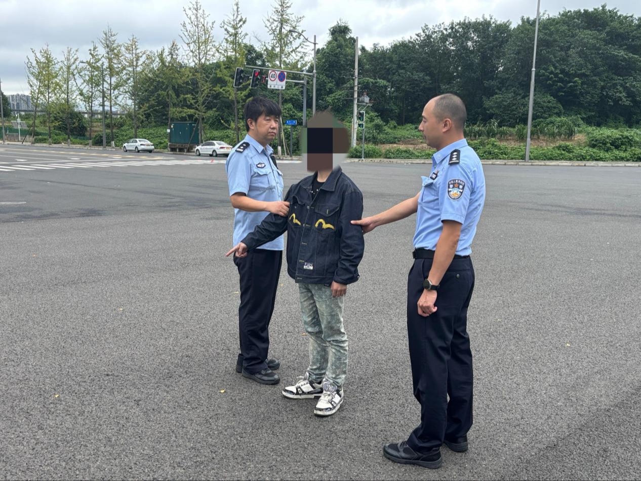 两起典型案件曝光！成都交警重拳整治“飙车炸街”交通乱象