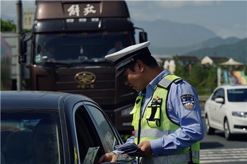 微信图片_20250926184013_298_1.jpg