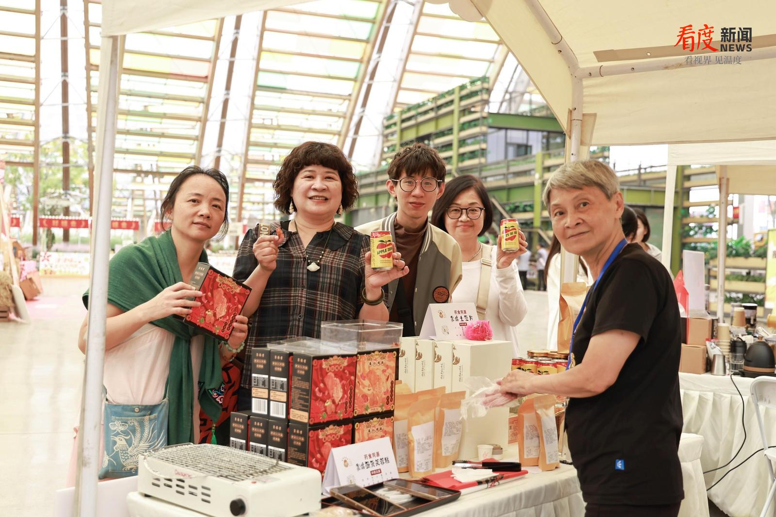 786d93dfea004b9e8ef44faf68edd3d0.png 786d93dfea004b9e8ef44faf68edd3d0.png