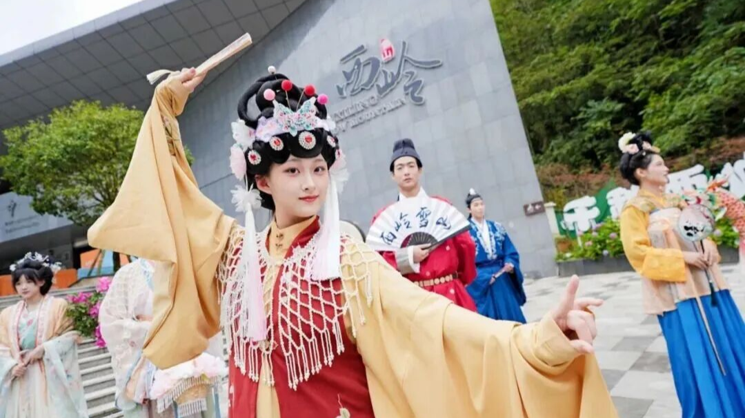 双节观察丨国庆首日成都A级景区接待游客143.7万人次 文博赛事景区多点绽放