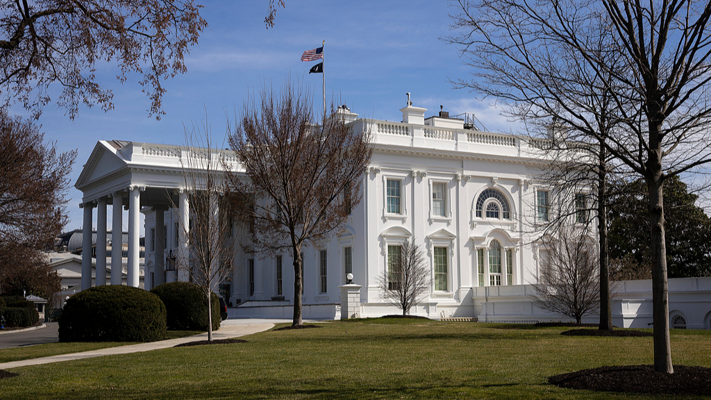 白宫正式宣布政府即将“关门”，相关机构开始执行“有序停摆”预案