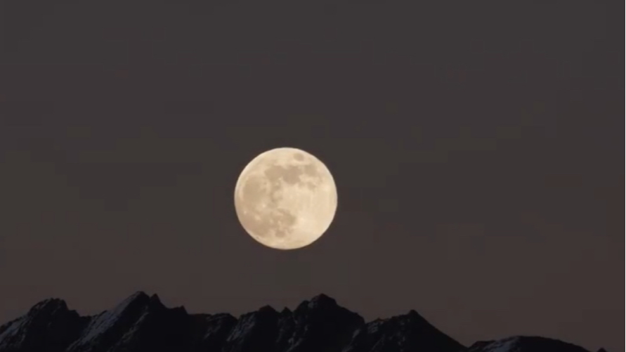 中秋月又逢“十六圆”，云端赏月受青睐