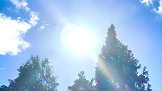 被秋老虎“硬控”了！南方将现极端炎热天气 北方警惕假期后期冷暖大反转