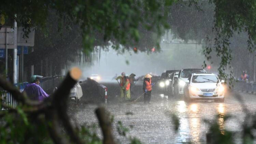 交通运输部：周密应对假期后半程返程高峰