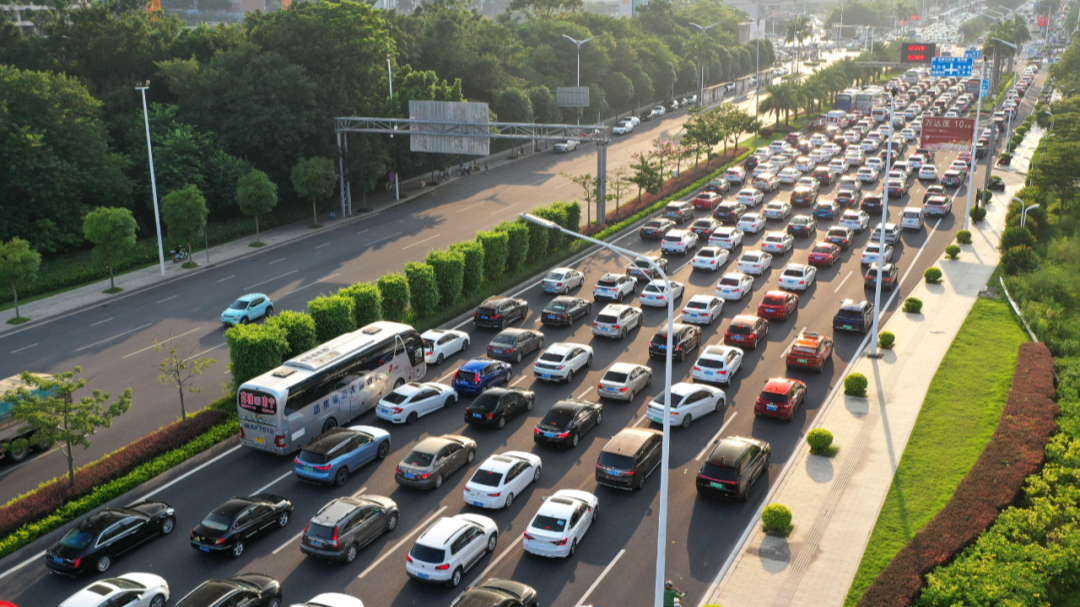 假期返程交通流量将大幅增加 公安部提醒新手司机避免长距离驾驶