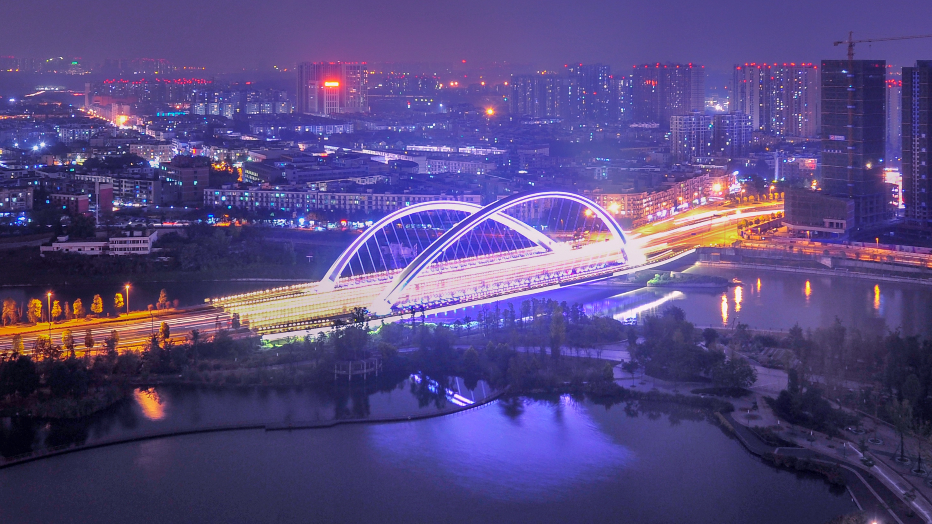 成都上榜“味蕾游”热门城市TOP10！大众点评“必吃榜”发布黄金周寻味数据