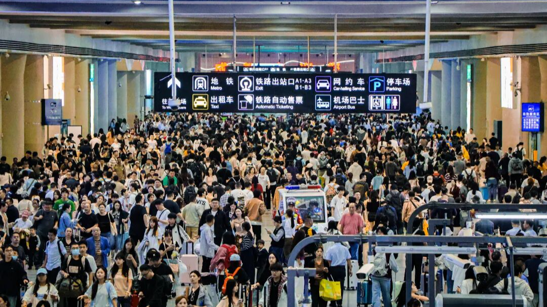 国庆中秋假期，成都地铁累计运送乘客5203.26万人次