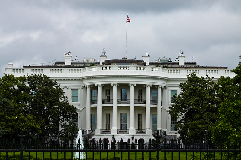 “停摆”第十天，白宫官员：联邦政府裁员程序已启动