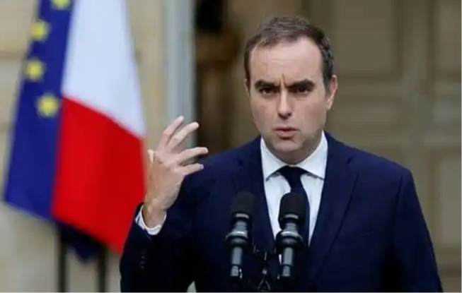 法国总统马克龙再次任命勒科尔尼为总理