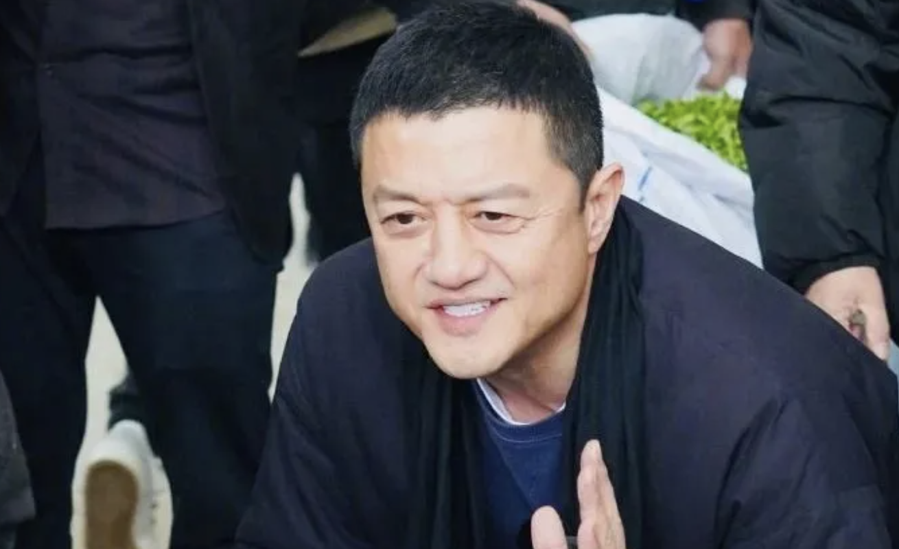 李亚鹏官宣离婚！此前女方曾发视频回应19岁年龄差、房产等话题