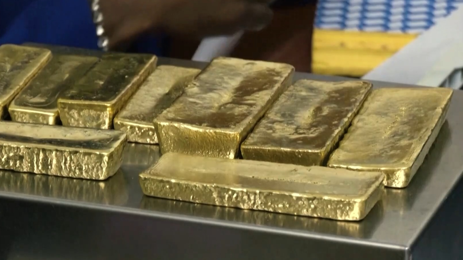 历史新高！国际金价每盎司超4200美元